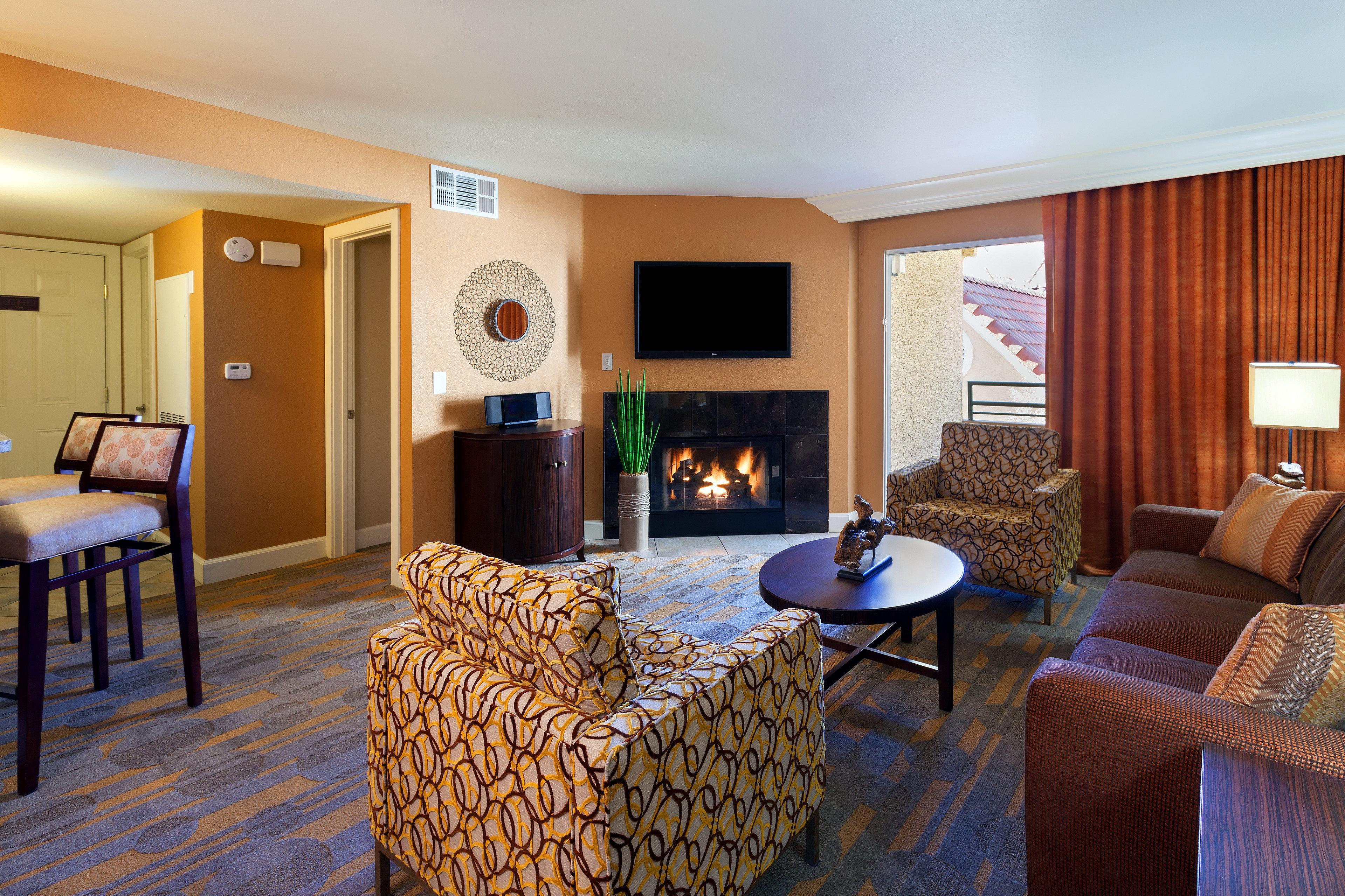 Holiday Inn Club Vacations At Desert Club Resort Лас Вегас Екстериор снимка